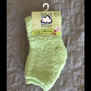 Cozy Spa Socks with Grippers NWT